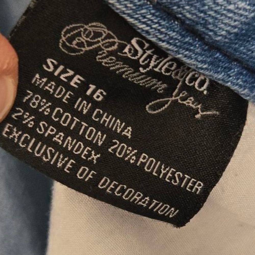 Style & Co Blue Denim Bermuda Shorts Size 16 - Picture 3 of 3